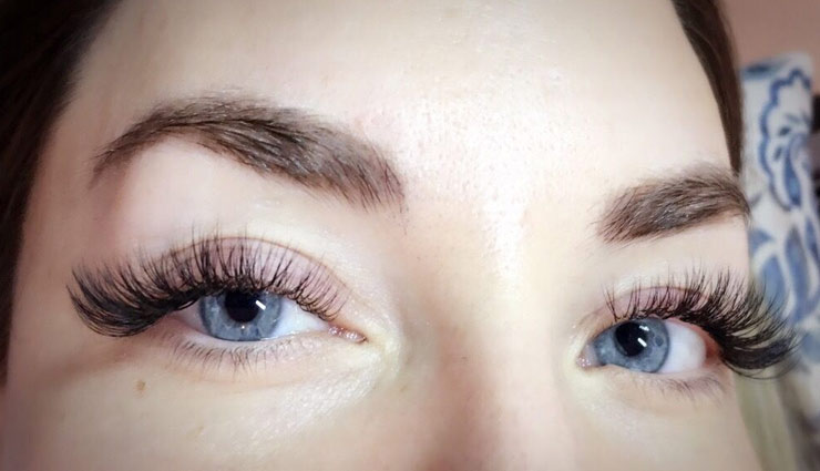 घनी पलकें बढ़ाती है आँखों की सुंदरता, इन्हें पाने के लिए करें ये उपाय