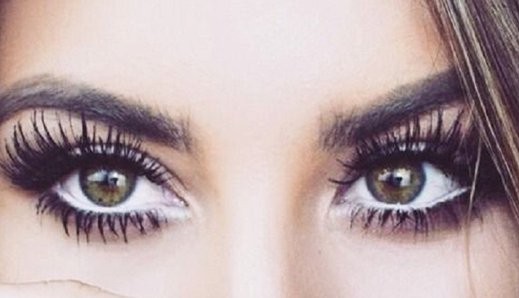 5 Home Remedies To Get Beautiful Long Eyelashes