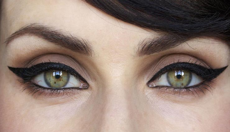beauty tips,beauty tips in hindi,makeup tips,eyeliner tips,eyeliner according to your shape