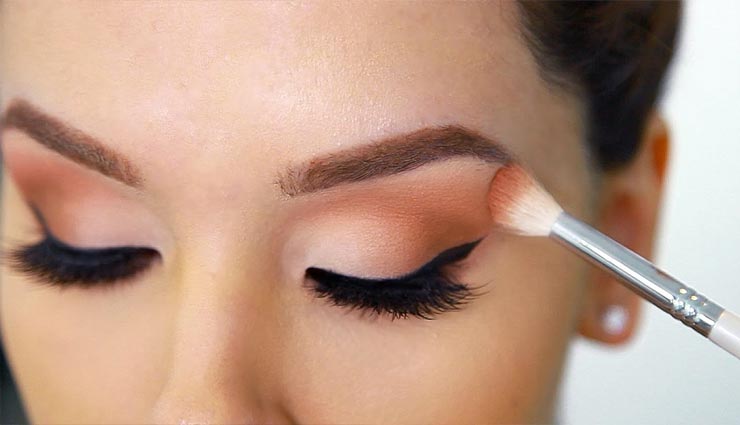 beuaty tips,beuaty tips in hindi,eye makeup tips,small eyes makeup tips
