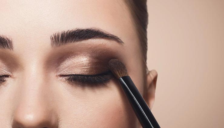 beauty tips,beauty tips in hindi,makeup tips,eye makeup,bigger eyes