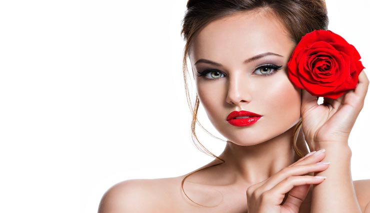 जवां निखार के लिए आजमाए गुलाब फेस पैक, जानें इस्तेमाल का तरीका
