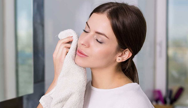 5 Homemade Cleansers Perfectly Suitable For Oily Skin