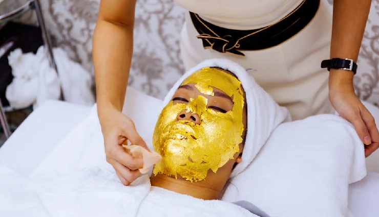 gold in skincare,gold benefits,anti-aging,radiant skin,luxury skincare,gold leaf,colloidal gold,nano-gold,skincare rituals,glowing skin