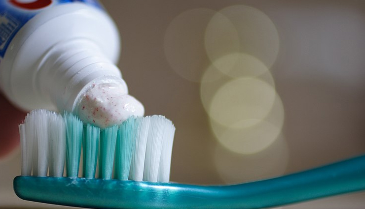 face pack ingredients to avoid,things not to use in face packs,beauty tips for radiant skin,skin care tips for healthy complexion,ingredients to avoid in face masks,natural face pack tips,safe skincare practices,diy face pack cautions,harmful ingredients in facial masks,beauty secrets for flawless skin,healthy skin care advice