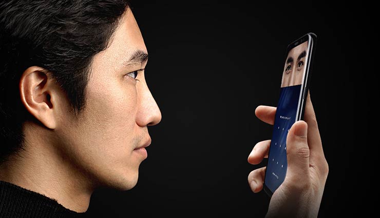अगर आपका स्मार्टफोन चेहरा पहचानकर अनलॉक होता है तो हो जाएं सावधान 