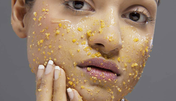 5 DIY Scrubs To Get Healthy and Glowing Skin