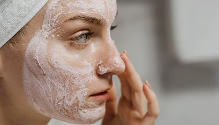 night-time skincare routine,natural glow skincare routine,effective skincare routine at night,pampering skincare routine,night skincare for glowing skin,remove makeup before bed,best nighttime moisturizer,serums for night skincare,hydrating face masks at night,eye cream for night routine