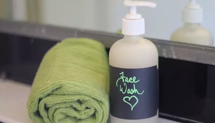 11 Homemade Face Cleansers For Different Skin Types