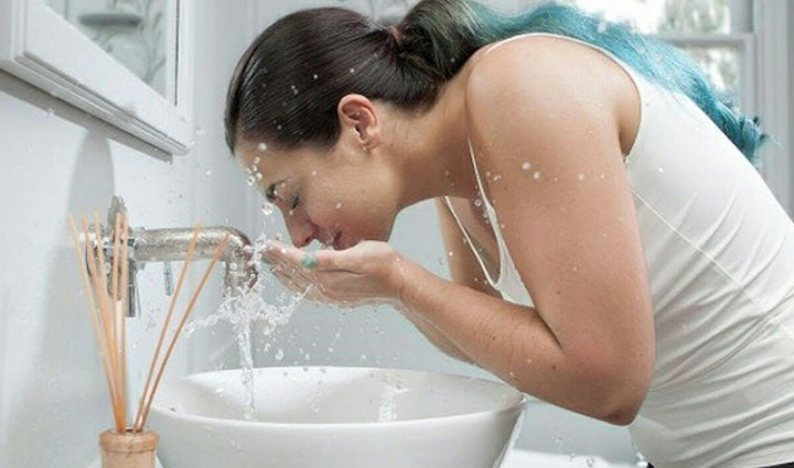 त्वचा को नुकसान पहुंचा सकती हैं चेहरा धोते वक्त की गई ये गलतियां, बचें इनसे these mistakes made while washing face can harm the skin avoid them,beauty tips,beauty hacks