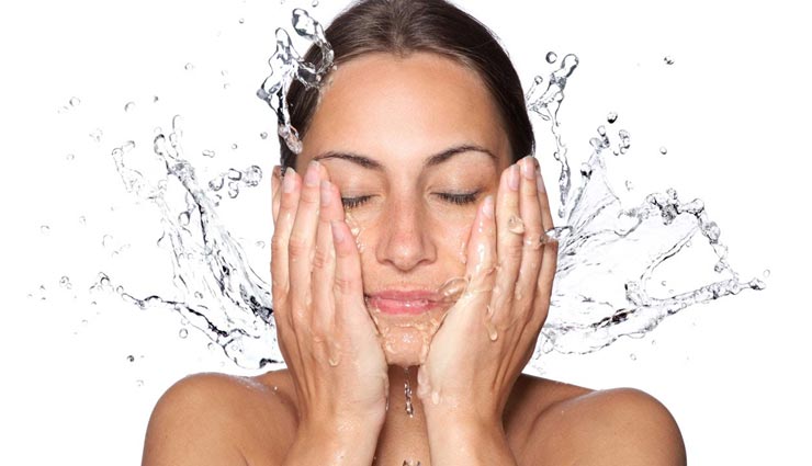 स्किन टाइप के अनुसार होना चाहिए फेस वॉश, जानें इसका सही तरीका