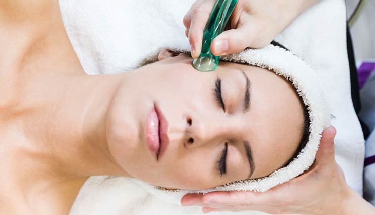 5 Beauty Benefits of Facial Cupping