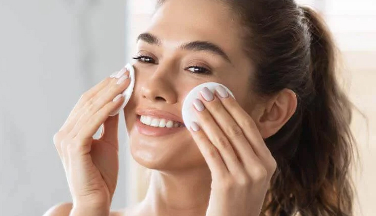 diy tea tree oil skin care,tea tree oil for acne,tea tree oil face mask,tea tree oil toner recipe,tea tree oil for oily skin,natural skin care with tea tree oil,tea tree oil for inflammation,tea tree oil diy treatments,tea tree oil for pore cleansing,tea tree oil benefits for skin