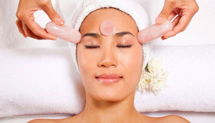 3 Facial Massage Techniques to Fight Signs of Aging