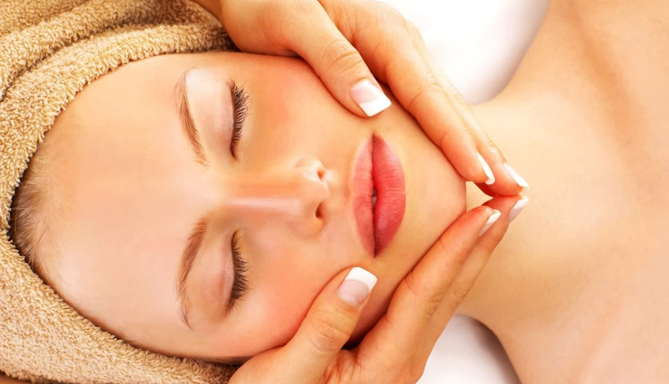 6 DIY Ingredients For Facial To Treat Combination Skin