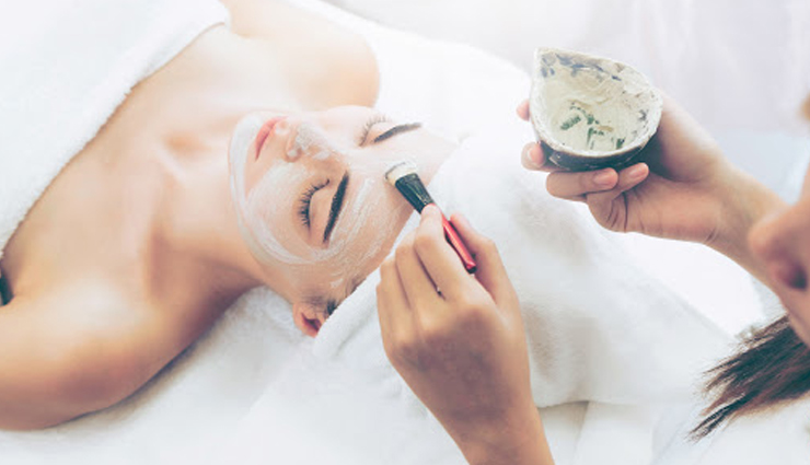 DIY Facial Bleach Using Potato To Get Clear Skin
