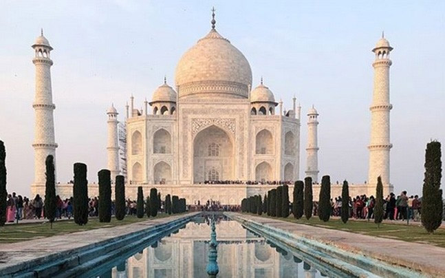 facts about tajmahal,interesting facts,taj mahal
