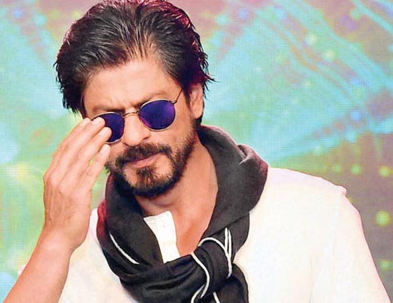 छोटे परदे से लेकर बड़े परदे तक अपना दमखम दिखाने वाले शाहरूख खान से जुड़ीं कुछ रोचक बातें