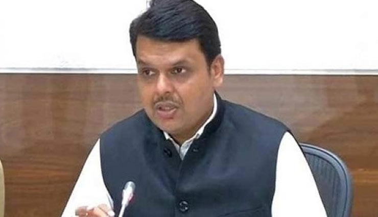 VIDEO- Fadnavis lashes out at Shiv Sena, Submits Resignation