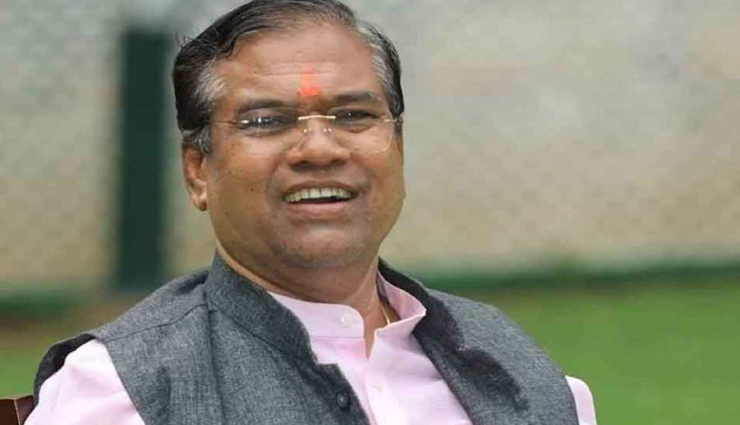 केंद्रीय मंत्री के बयान से बढ़ सकती हैं मोदी सरकार की मुश्किलें, कही आरक्षण के लिए बड़ा आंदोलन करने की बात