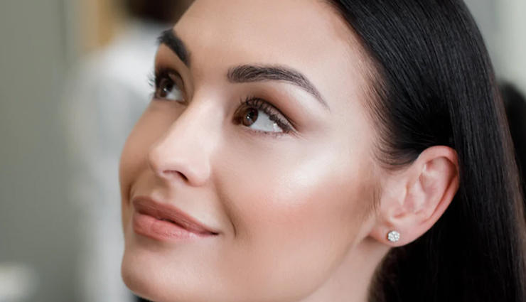 tips to choose highlighter according to skin tone,beauty tips,beauty hacks