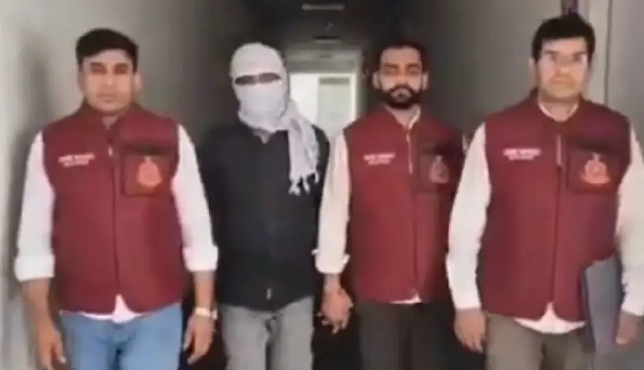 नकली दूध-पनीर के बाद अब सीमेंट का भी फर्जीवाड़ा उजागर! दिल्ली में 2 अवैध फैक्ट्रियों पर क्राइम ब्रांच की बड़ी कार्रवाई, सैकड़ों बोरी नकली सीमेंट जब्त