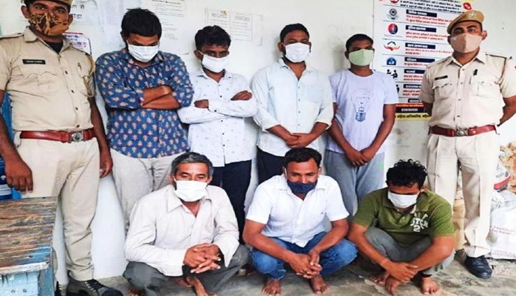 उदयपुर : पुलिस के हथ्ते चढ़ा नकली शराब बनाने वाले गिरोह का मास्टरमाइंड, कुल सात लोग गिरफ्तार