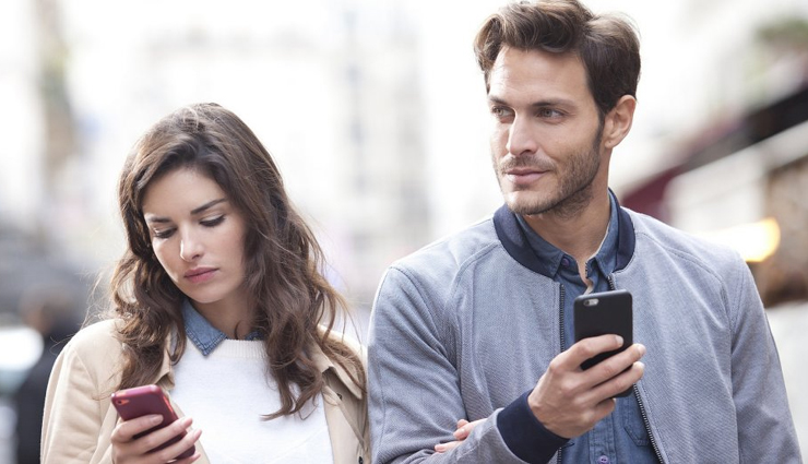 10 Signs You Are in a Fake Relationship