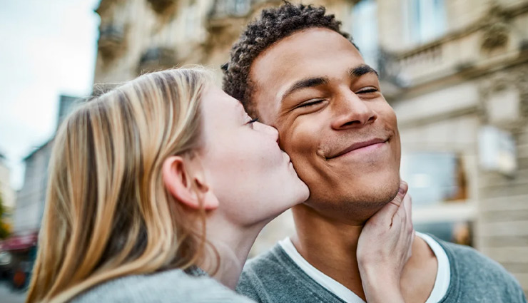 benefits of falling in love slowly,why fall in love slowly,advantages of slow love,build strong relationship,friendship in romance,deep connection in love,identify red flags in love,gradual love benefits,confidence in relationships,maintain life balance in love,personal space in relationships,lasting love foundation,differentiate infatuation and real love