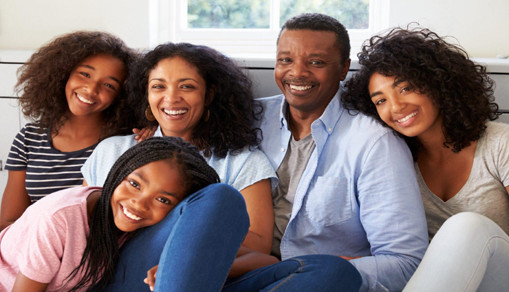 क्या आप बनना चाहते हैं अपने बच्चों के रोल मॉडल, इन 7 तरीकों से बने उनका आदर्श 