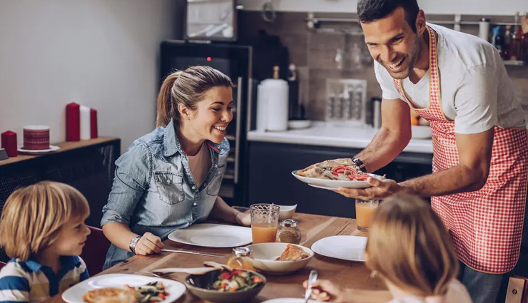 tips to make family dinner great,family dinner tips,dining tips,family care tips