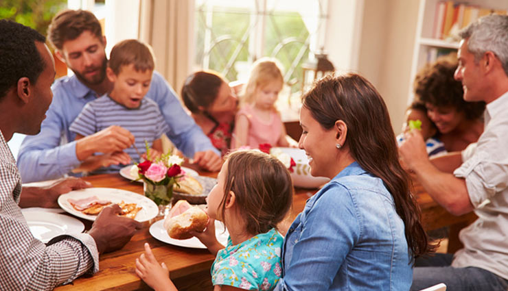 peace in family,ways to maintain peace in family,family care tips,relationship tips,tips for peace,tips for happy family