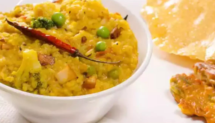 things to eat from different countries,famous food around the world,peking duck,china,khichdi,india,apple pie,united states,nasi goreng,indonesia,nihari,pakistan,feijoada,brazil