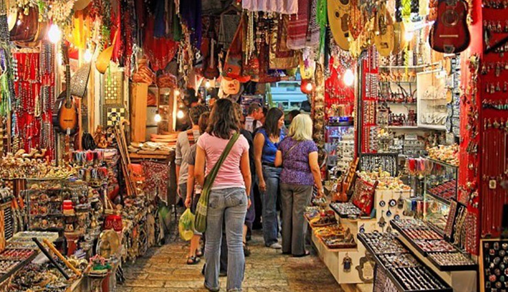 street markets in india,famous street markets,indian markets ,भारत के बाजार, प्रसिद्द शॉपिंग बाजार, सस्ते बाजार, बाजारों में खरीददारी 