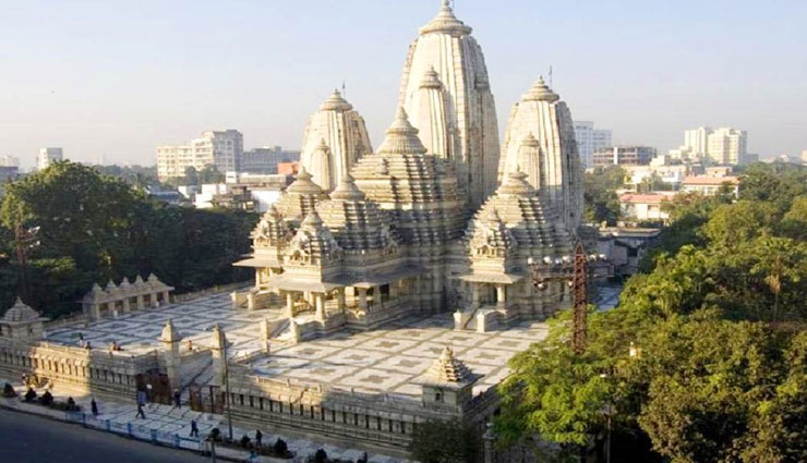 temples of kolkata,kolkata,famous temples,kalighat temple,lake kalibari,dakshineshwar kali temple,belur math,birla temple kolkata