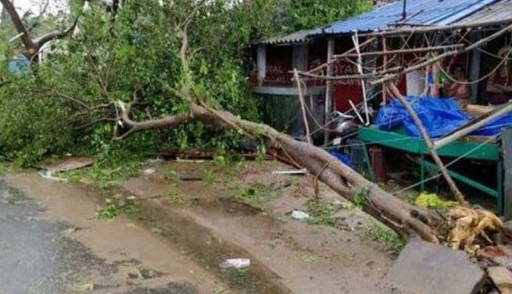 andhra pradesh,bay of bengal,bhubaneswar,cyclone,cyclone fani,cyclone warning,fani,foni,kolkata,odisha,puri,puri cyclone,10 killed in orissa,news,news in hindi