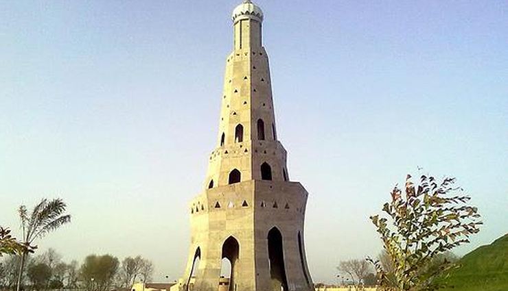 towers of india are famous for their height,india travel,india tourism