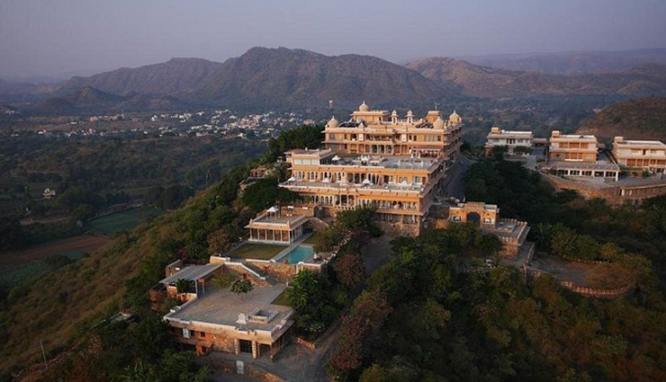 destination wedding hotels in india,best hotels for destination weddings,luxury wedding venues india,royal wedding destinations,beach wedding resorts in india,udaipur wedding venues,wedding resorts in kerala,grand wedding hotels,unique wedding venues india,elegant destination weddings