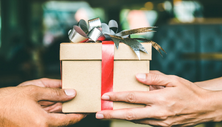 The Ultimate Father's Day Gift: Scotch, Red Wine, Chocolate, and Cards