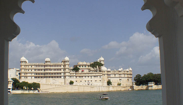 goa,kullu-manali,leh-ladakh,gulmarg-pahalgam,kausani-nainital,udaipur-jodhpur,favorite tourist destination in india,destinations,tourist destinations,places to visit in india