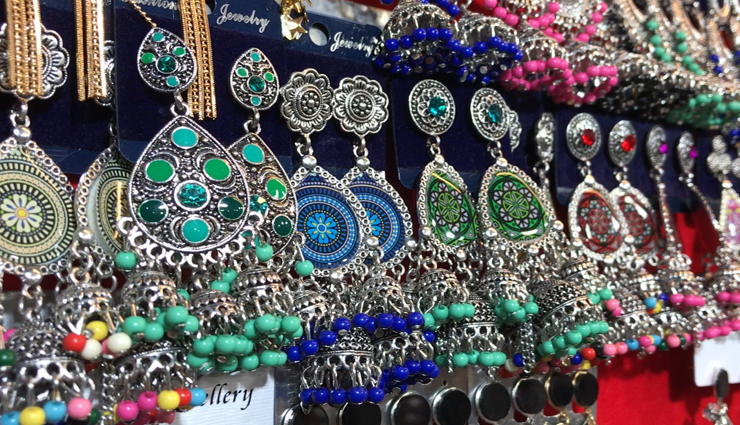 सस्ती और अच्छी शॉपिंग के लिए जाने जाते हैं भारत के ये 7 मार्केट, करें दिवाली की खरीददारी travel tips,travel places,street shopping,diwali shopping