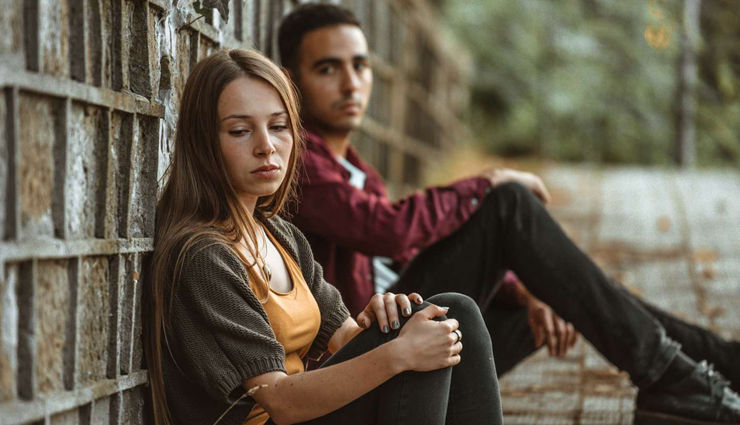 8 Secret Signs He is Afraid of Commitment