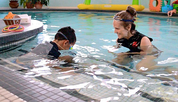 6 Ways To Help Your Child Fight Fear of Water