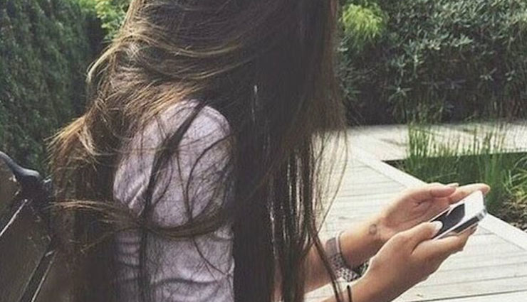 signs your ex has feelings,relationship tips,feelings for ex,breakup tips