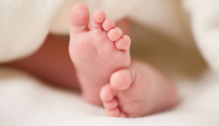 feet odour,remedies for feet odour,beauty tips,skin care tips,feet care tips