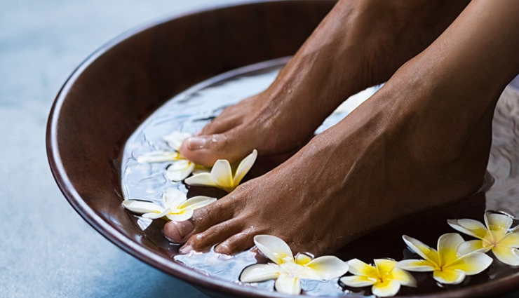 whitening pedicure,pedicure at home,tips to do whitening pedicure,tan  removing  pedicure,mates and me,relationship tips,pedicure steps