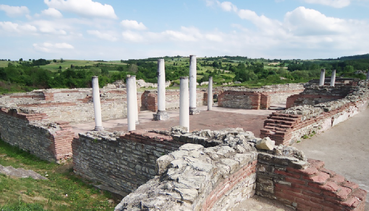 serbia travel destinations,top places to visit in serbia,must-see attractions serbia,serbia tourist spots,historical sites in serbia,best travel experiences serbia,cultural gems of serbia,serbia sightseeing guide,hidden gems in serbian tourism,exploring serbia landmarks