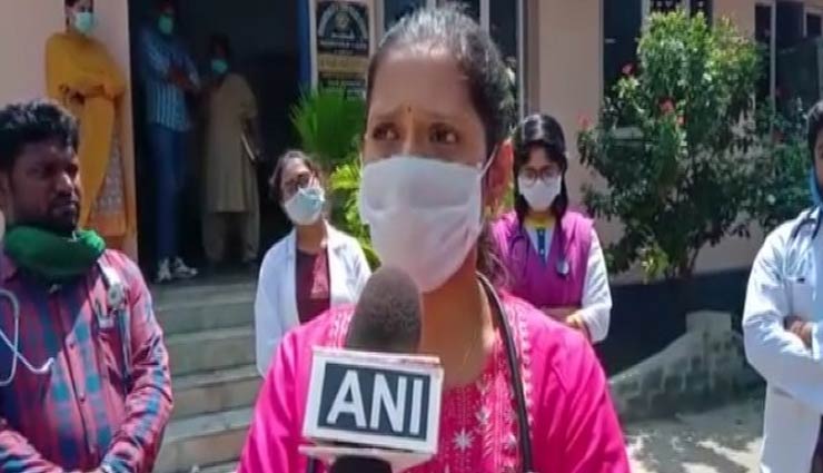 Coronavirus Update- Female Doctor Accused Telangana Cop For Manhandling Her During Crufew