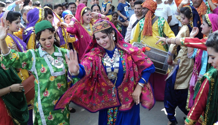 festivals of kashmir,kashmir,hemis festival,baisakhi,tulip festival,shikara festival,gurez festival