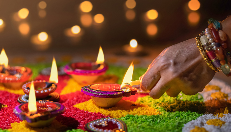 festivals,festivals in india,famous festivals,holi festival,diwali festival,dussehra festival,eid festival,christmas day,pongal festival,ganesh chaturthi,durga puja,baisakhi festival,lohri festival